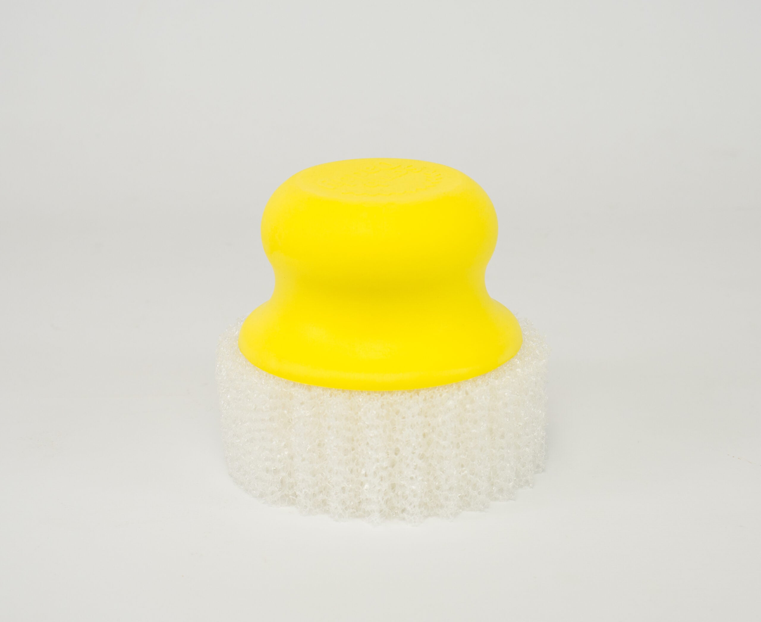 Scrub Hub with attached Scrub Daddy front view